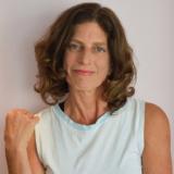 Natalia Gitelman, Datos Claros