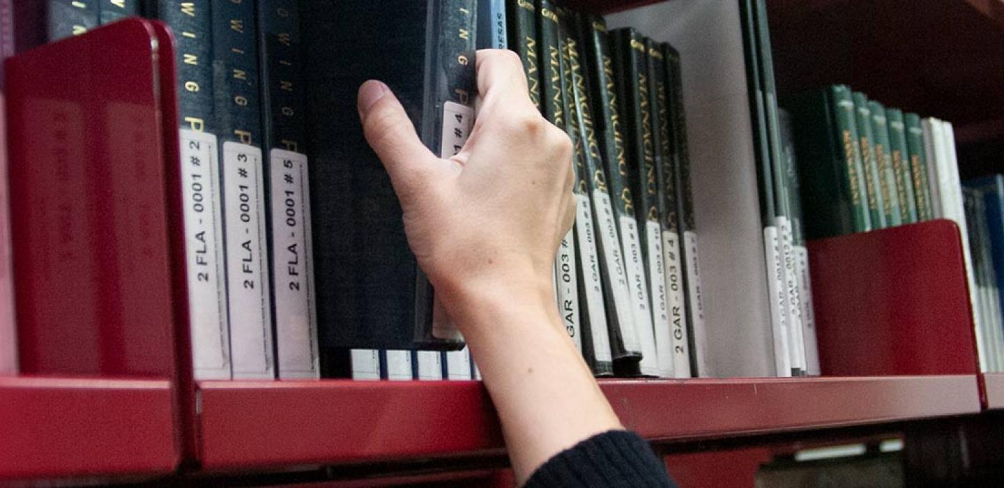Biblioteca Adrián Guissarri